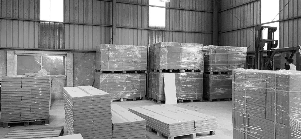 Packed goods and dispatch preparation